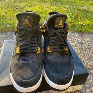 Jordan Retro 4 Royalty
